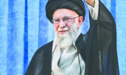 خامنئي: العدو يفتخر باغتيال علمائنا لكن العلم لا يزول وصواريخنا سنستخدمها عند اللزوم.